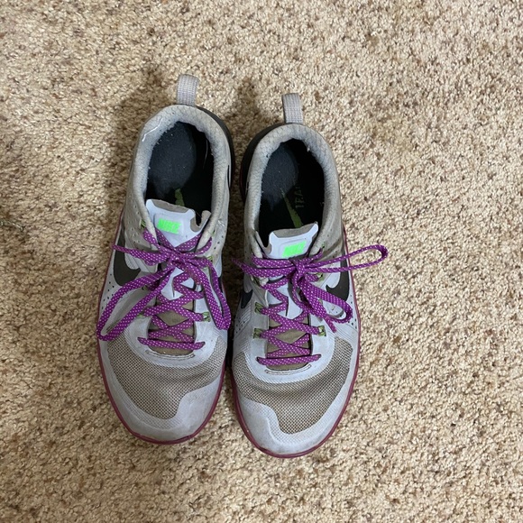 Nike metcons - Picture 3 of 4